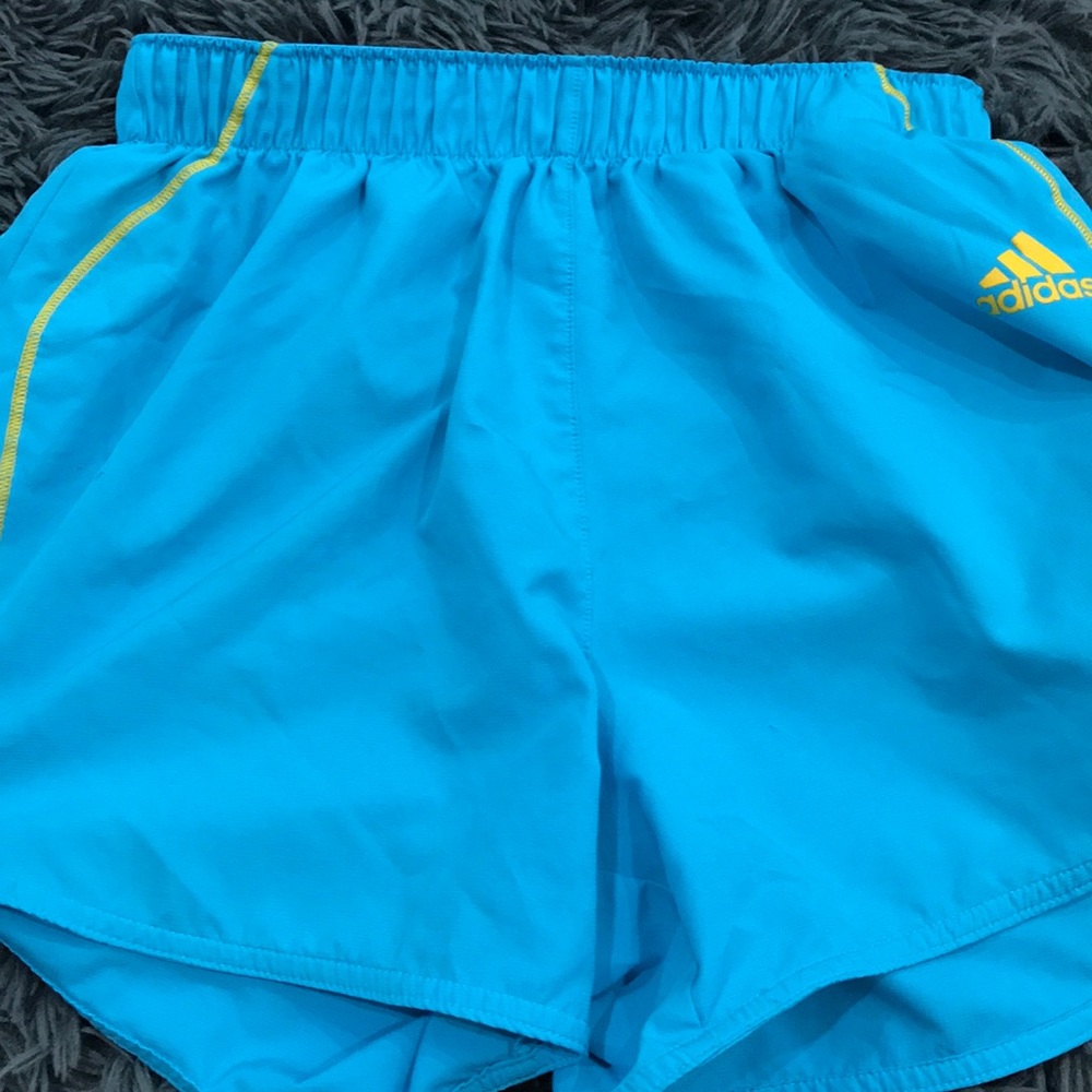 ❤️❤️❤️Adidas windbreaker shorts